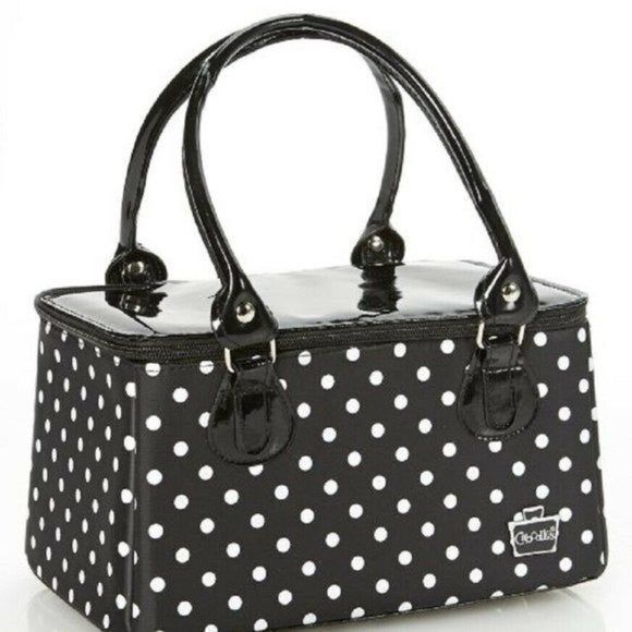 Caboodles Handbags - NWT Caboodle Heartthrob Black and White